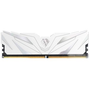 Оперативная память Netac Shadow II White 8ГБ DDR5 4800 МГц NTSWD5P48SP-08W